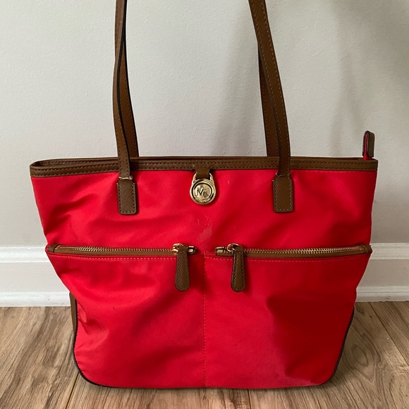 Michael Kors Nylon Shoulder Bag Red - Picture 3 of 9